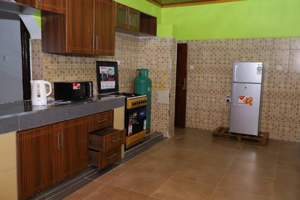 Esniko Villa Narok Buitenkant foto