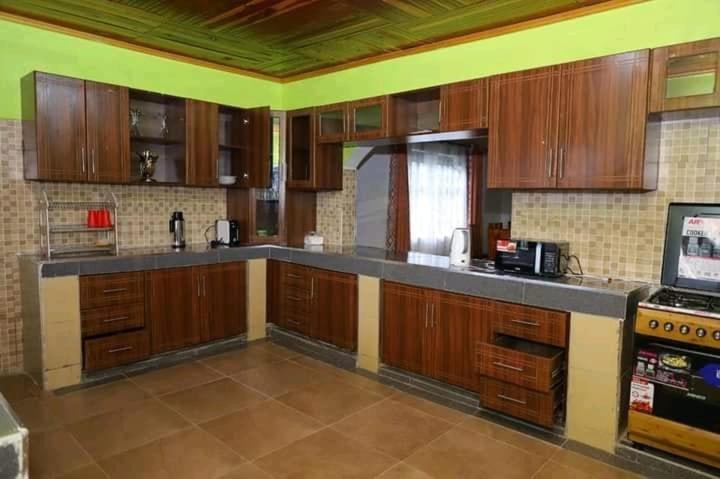 Esniko Villa Narok Buitenkant foto