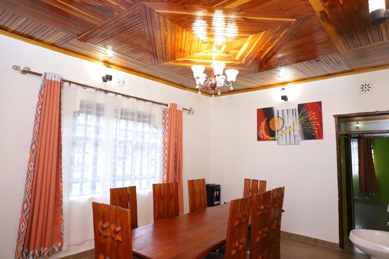 Esniko Villa Narok Buitenkant foto