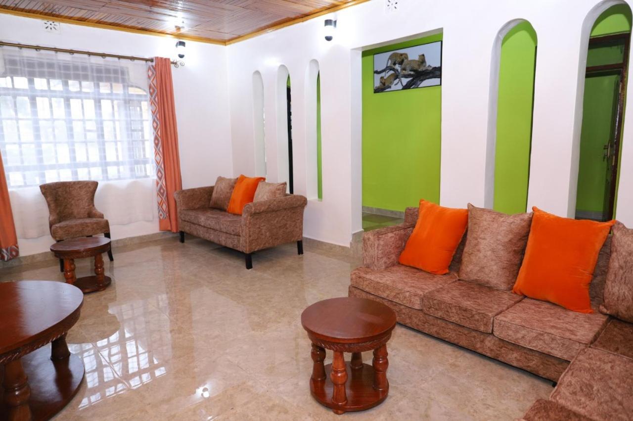 Esniko Villa Narok Buitenkant foto